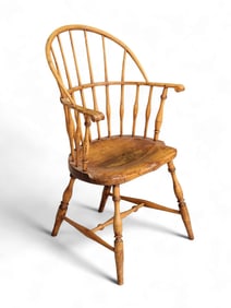 SACK-BACK WINDSOR ARMCHAIR