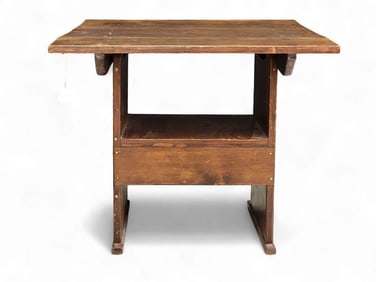 HUTCH TABLE