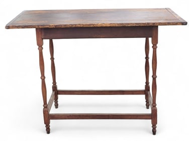 UNUSUAL HIGH-TOP TABLE