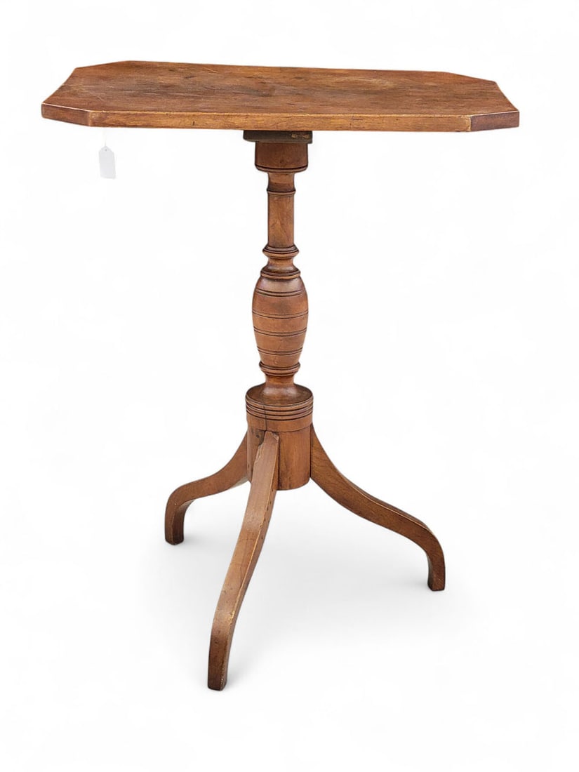 FEDERAL CANDLESTAND (1 of 4)