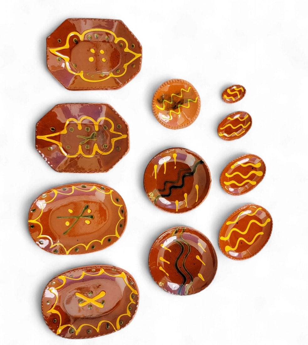 GROUP OF LESTER BREININGER MINIATURE REDWARE (1 of 2)