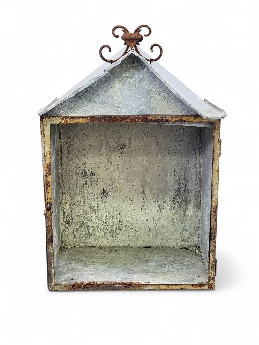 LARGE LANTERN (1 of 6)