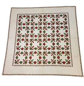 APPLIQUE QUILT WITH WREATH