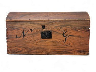 NEW ENGLAND PAINTED DOME TOP BOX