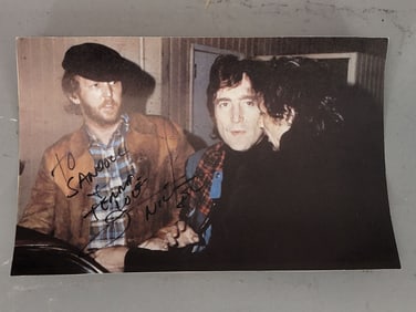 JOHN LENNON AUTOGRAPH