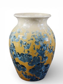 UWHARRIE CRYSTALLINE POTTERY VASE