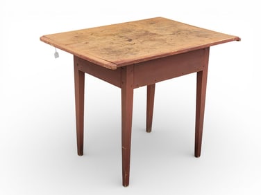 HEPPLEWHITE TAVERN TABLE