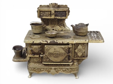 ECLIPSE TOY STOVE BY J&E STEVENS CO.