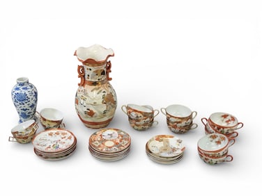 COLLECTION OF ASIAN PORCELAIN