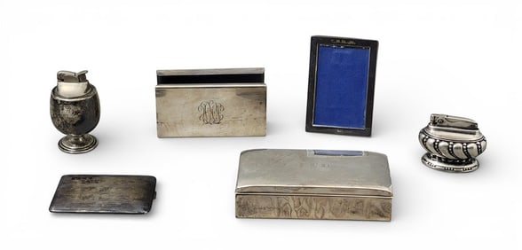 COLLECTION OF SILVER ACCESSORIES