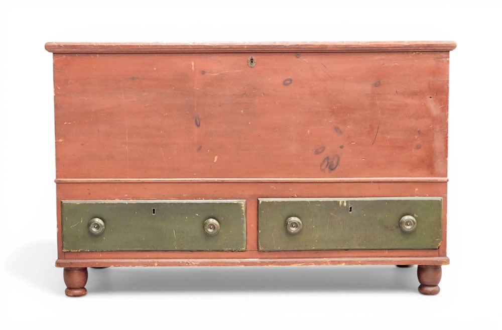 DECORATED MENNONITE BLANKET CHEST (1 of 7)