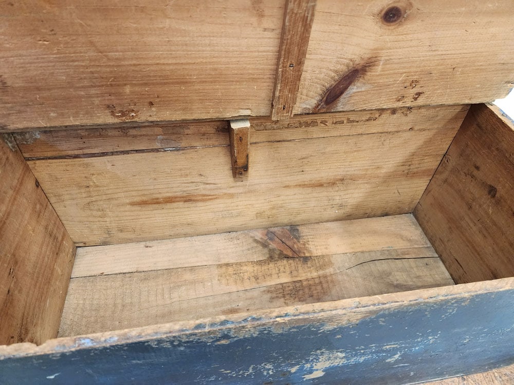 PAINTED STORAGE BOX - 5