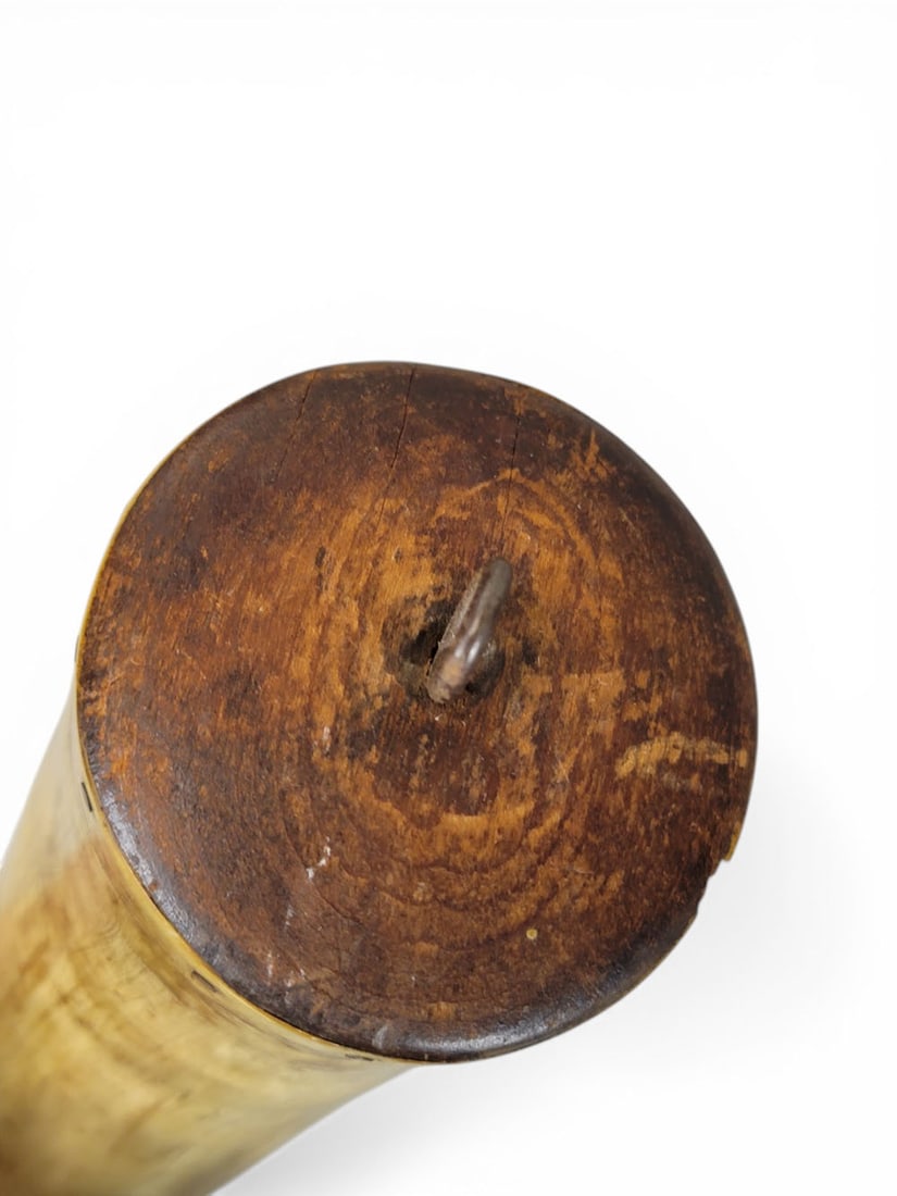 TWO PEWTER LAMPS AND A POWDER HORN (1 of 10)