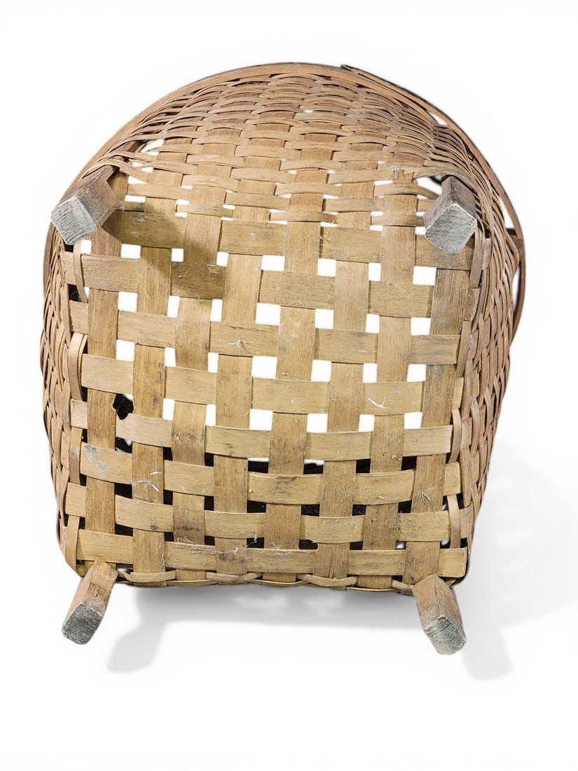 TWO EARLY BASKETS - 9