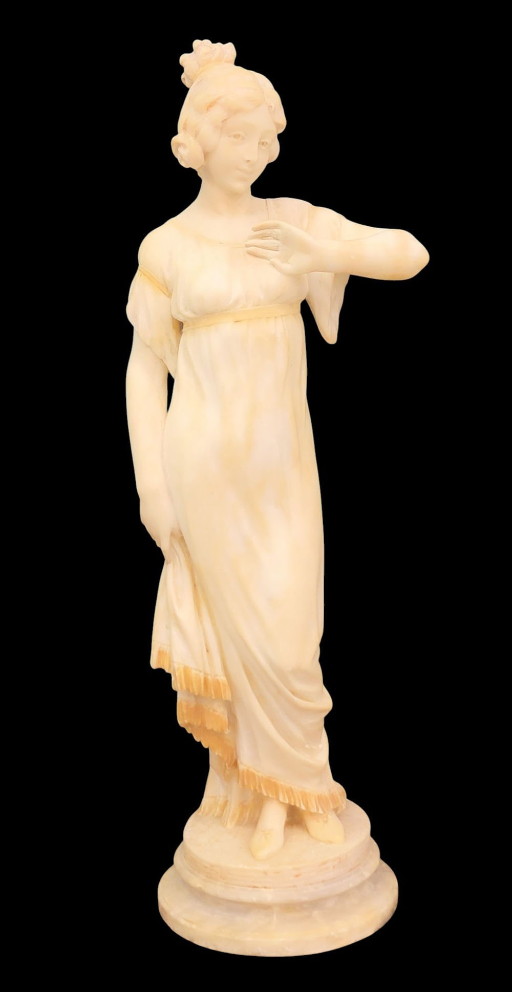 SCULPTURE OF A WOMAN (1 of 4)