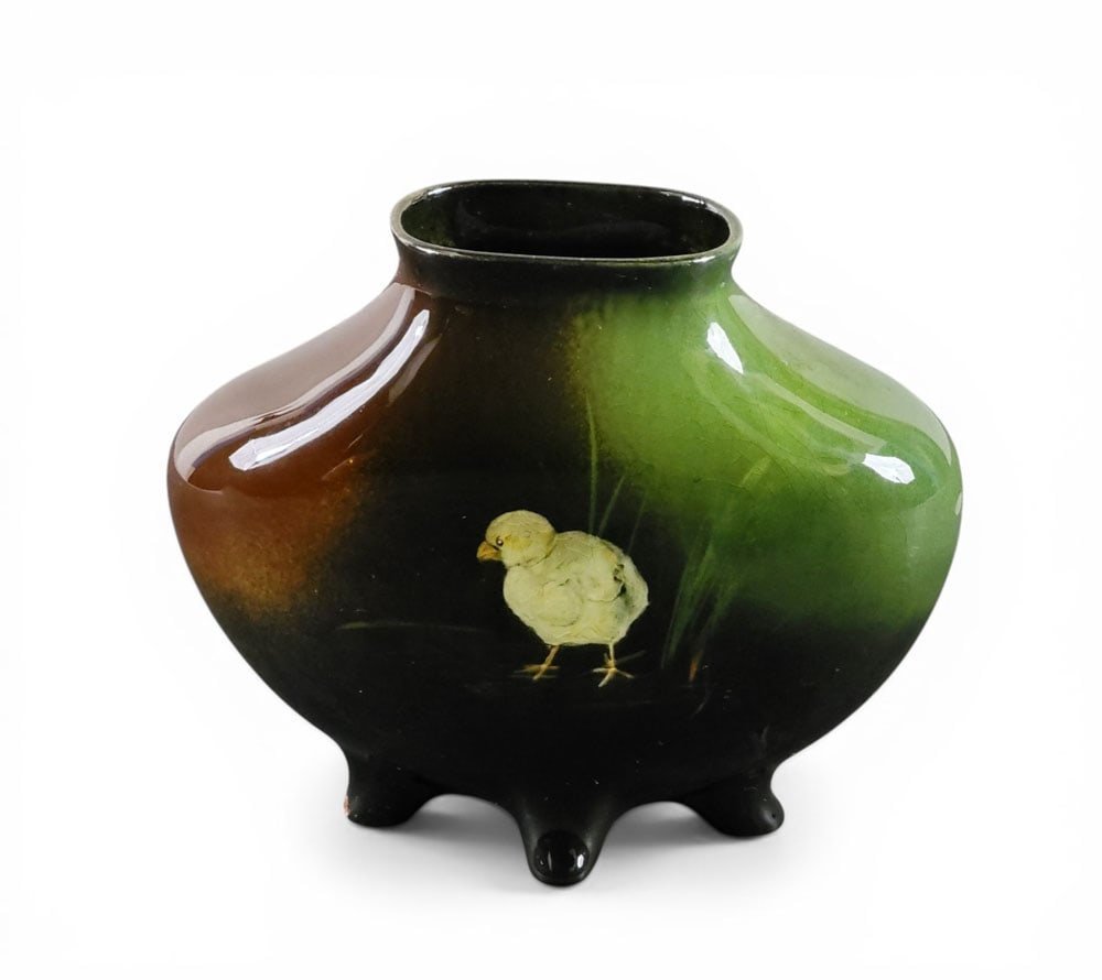 J.B. OWENS LIGHTWEIGHT CABINET VASE (1 of 5)