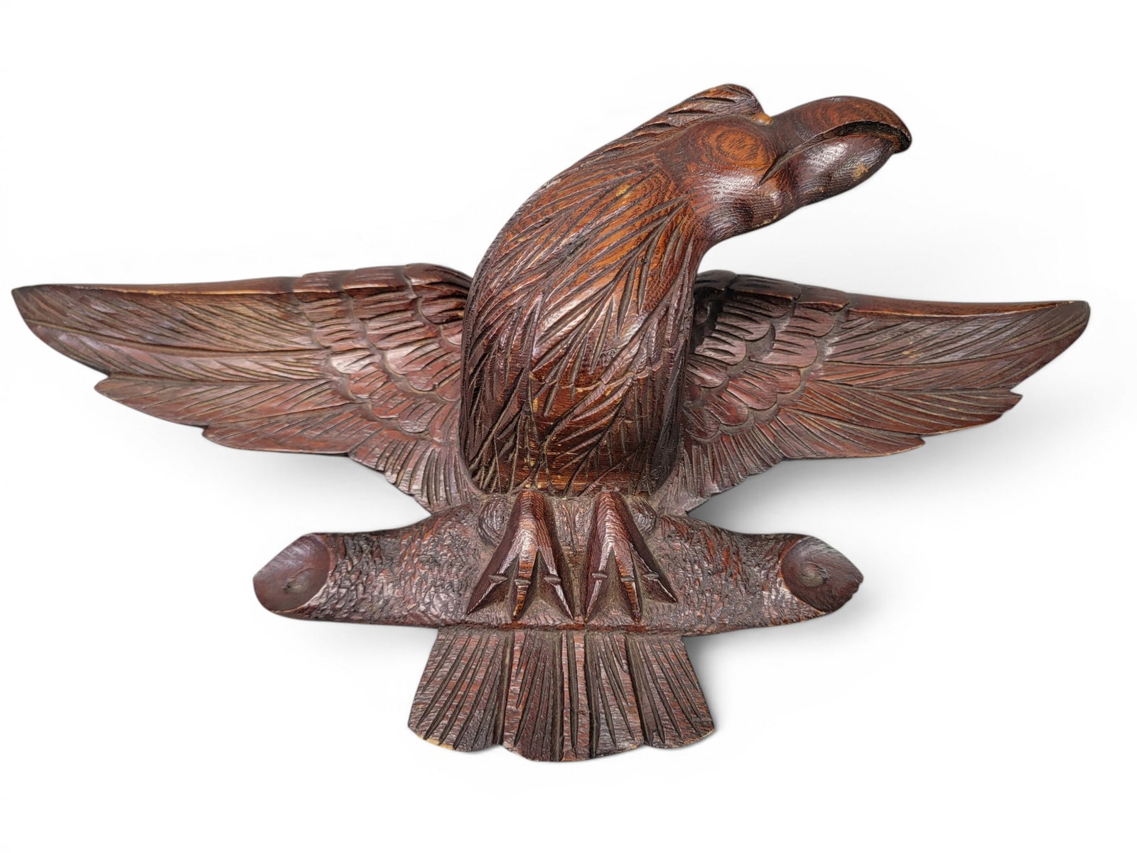 PAIR OF CARVED EAGLES (1 of 4)