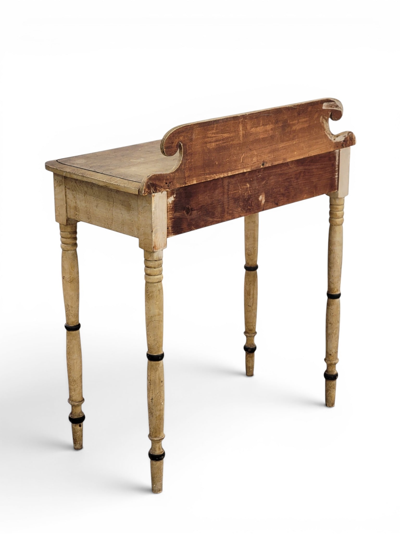 DECORATED DRESSING TABLE - 6