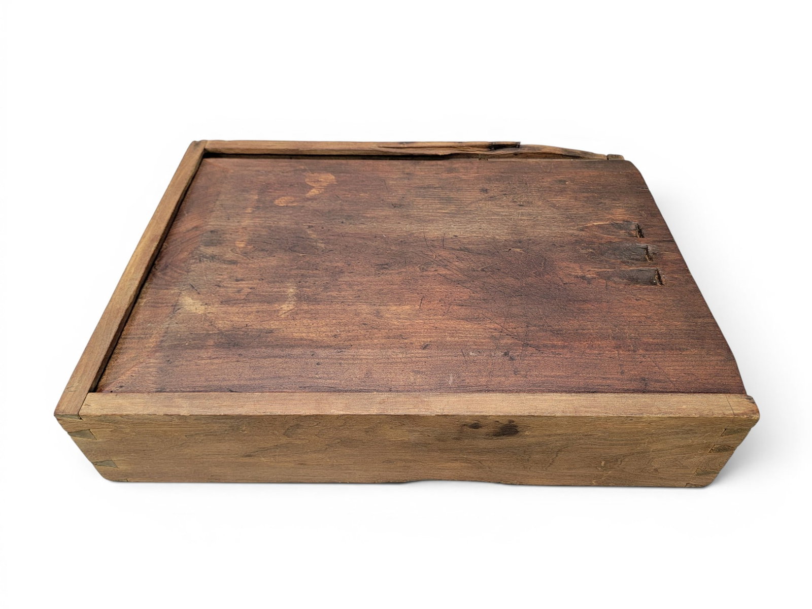 LARGE SLIDE-LID BOX: American, 19th century, walnut. Dovetailed box with sliding lid; the interior with 12 compartments. 5" high, 18" wide, 24" deep. Provenance: Collection of Bob and Maxine Edwards, New Philadelphia,
