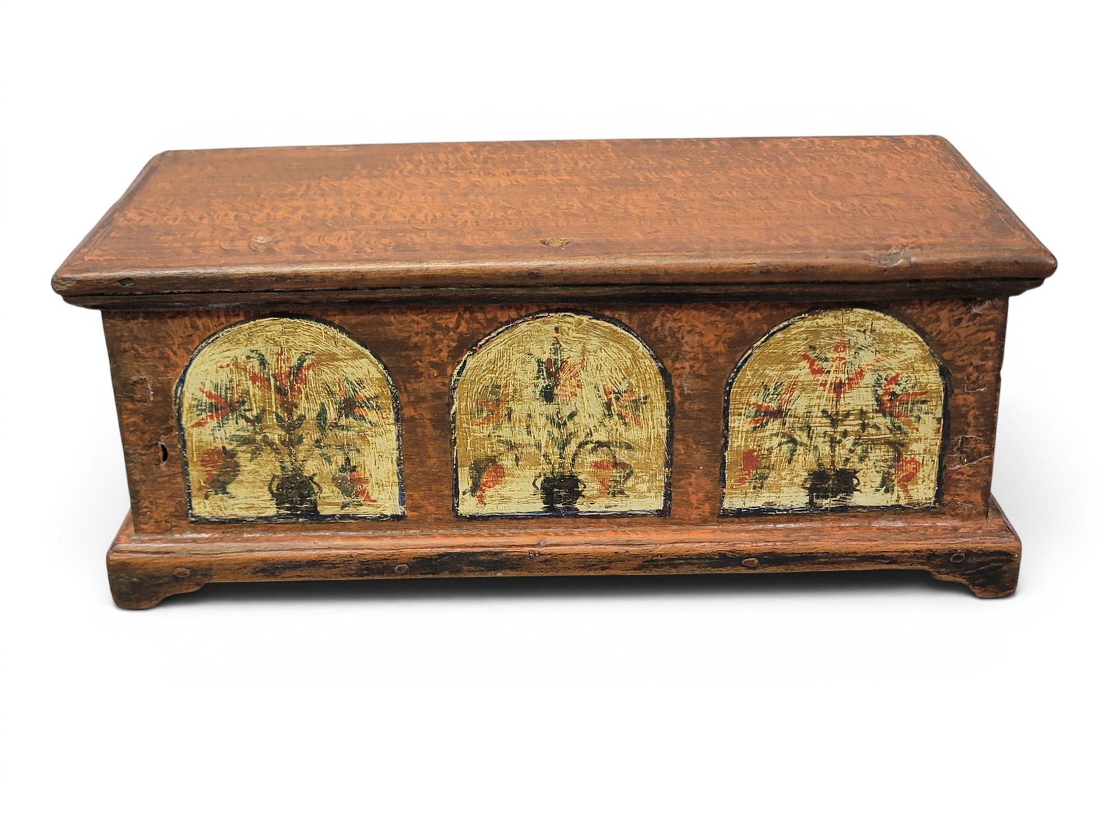 TWO PIECES OF MINIATURE FURNITURE (1 of 8)