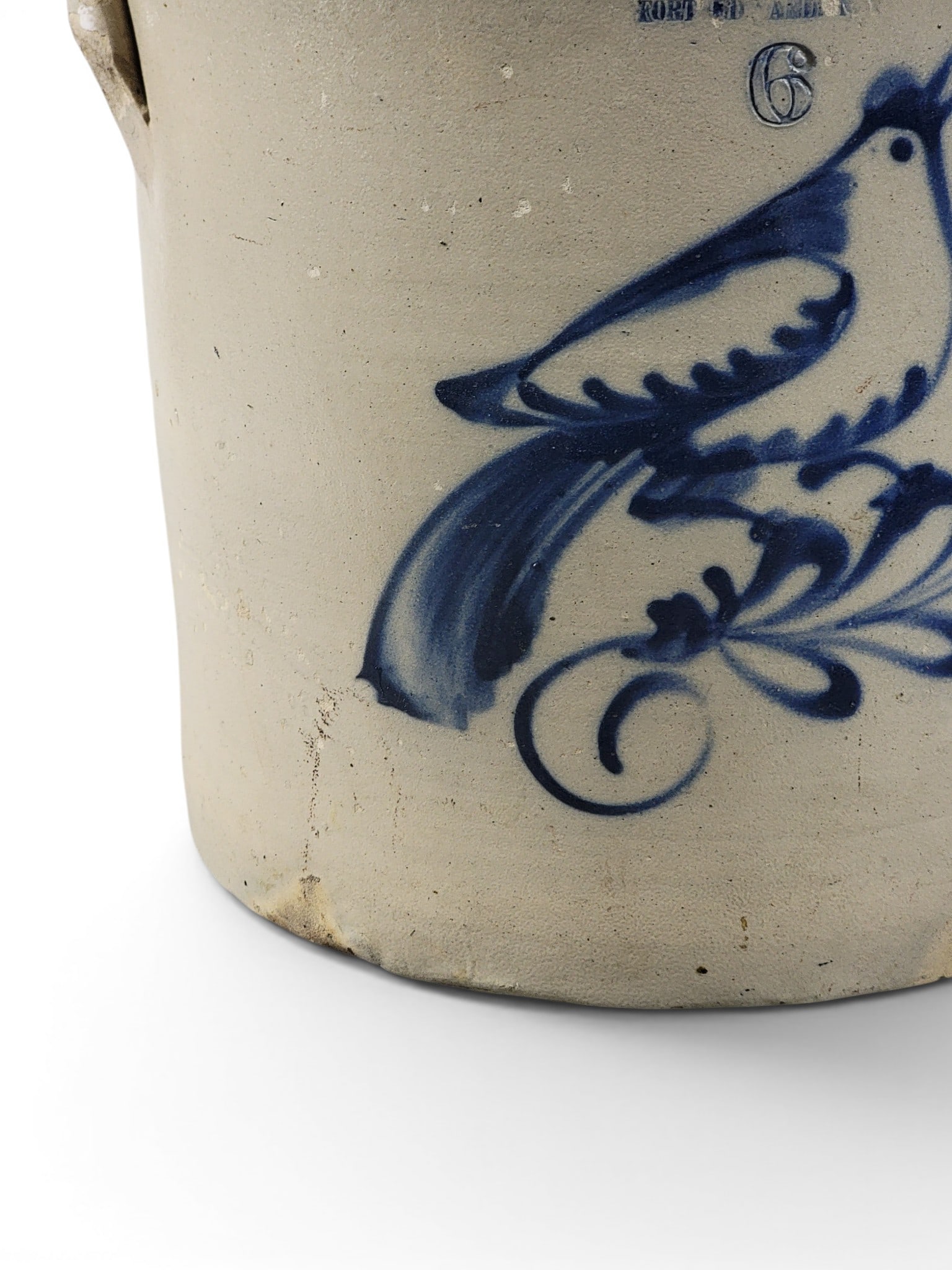 NEW YORK STONEWARE CROCK WITH BIRD (1 of 6)