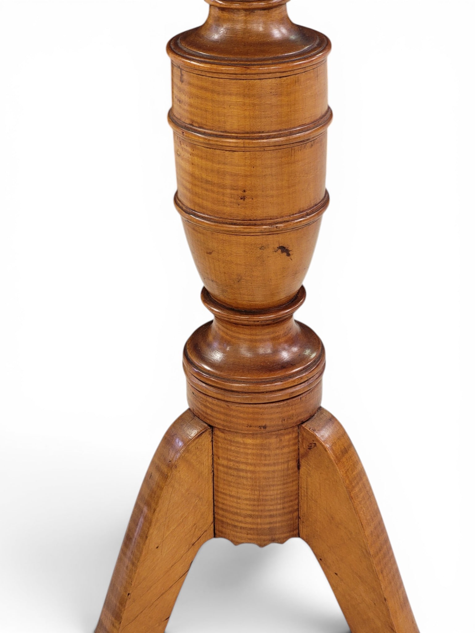 TWO CANDLESTANDS - 4