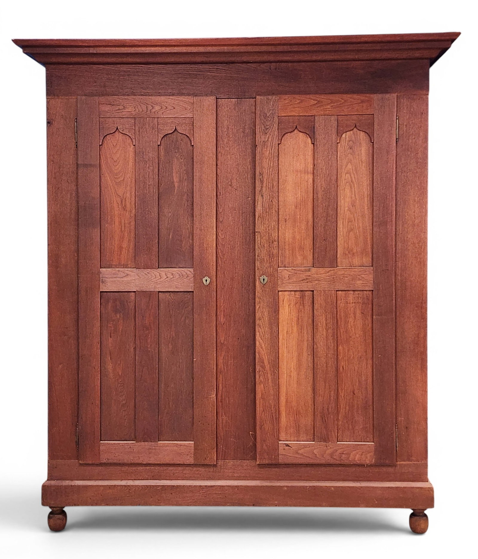 OHIO GOTHIC WARDROBE (1 of 5)