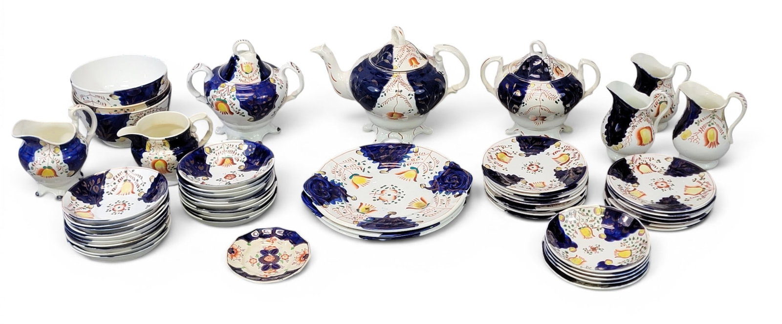 SET OF GAUDY WELSH TULIP PATTERN CHINA (1 of 10)