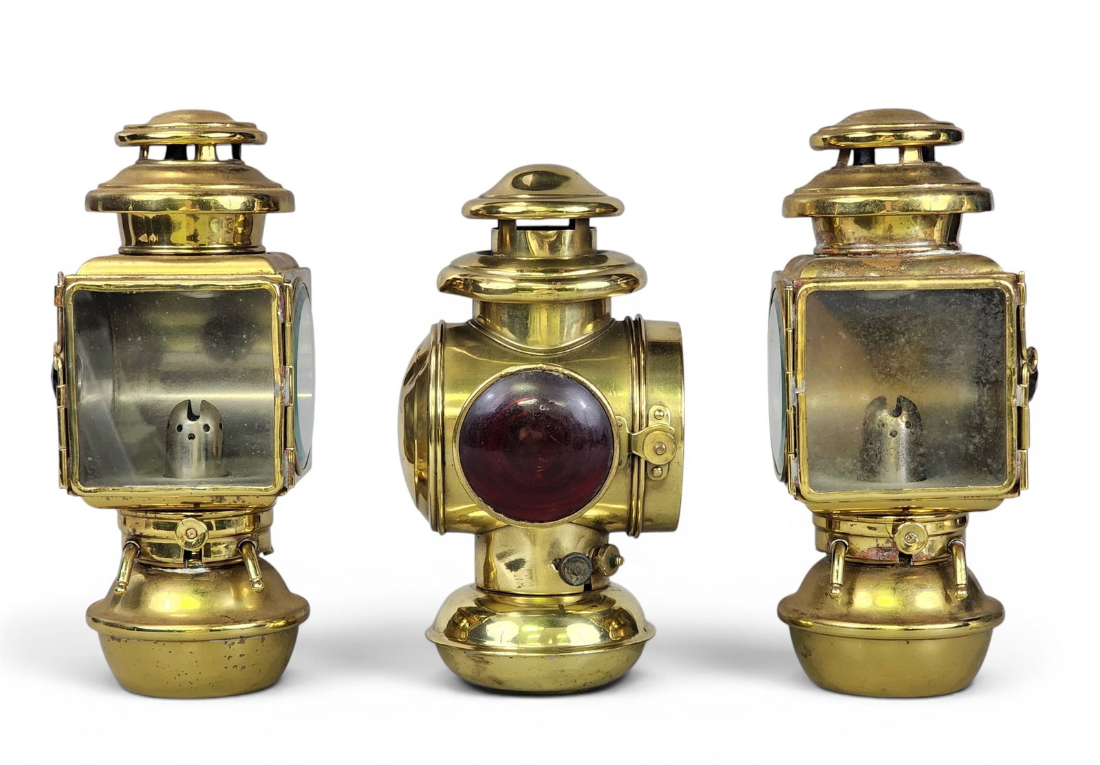 THREE BRASS AUTOMOBILE LAMPS (1 of 6)