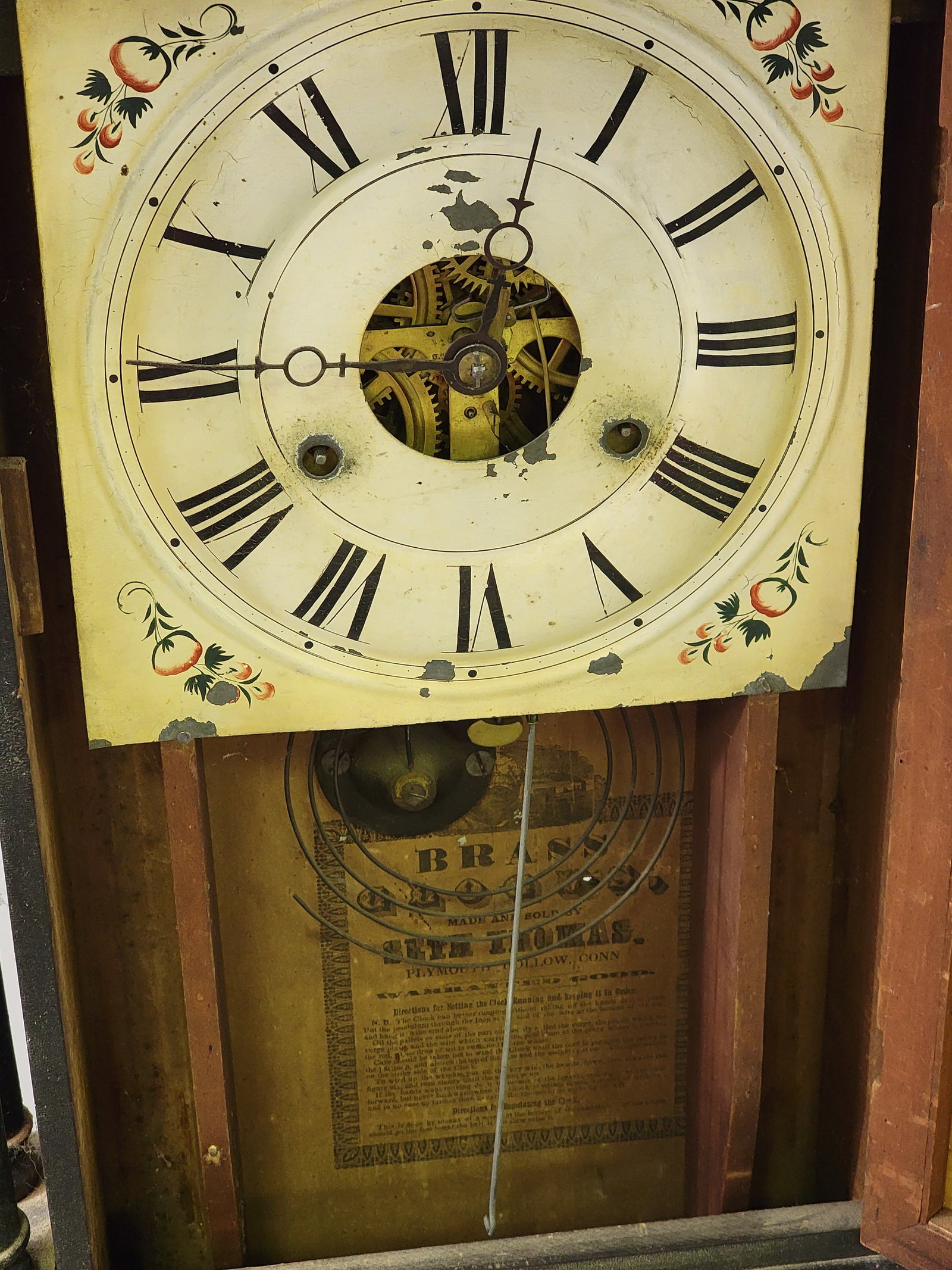 CLASSICAL MANTEL CLOCK - 3