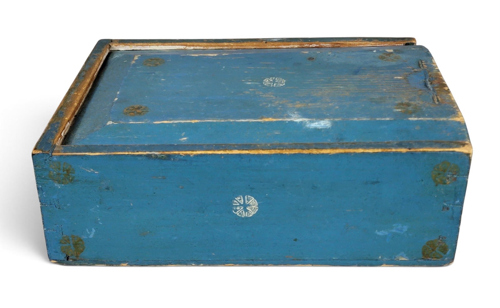 TWO AMERICAN PAINTED BOXES - 11
