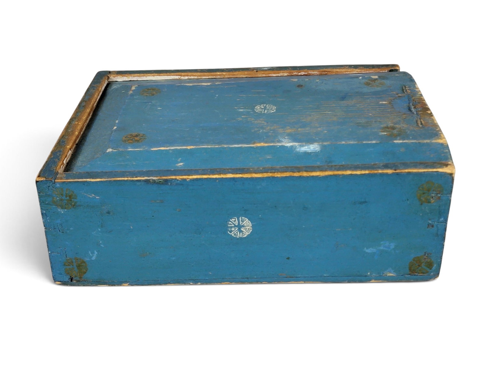 TWO AMERICAN PAINTED BOXES - 12
