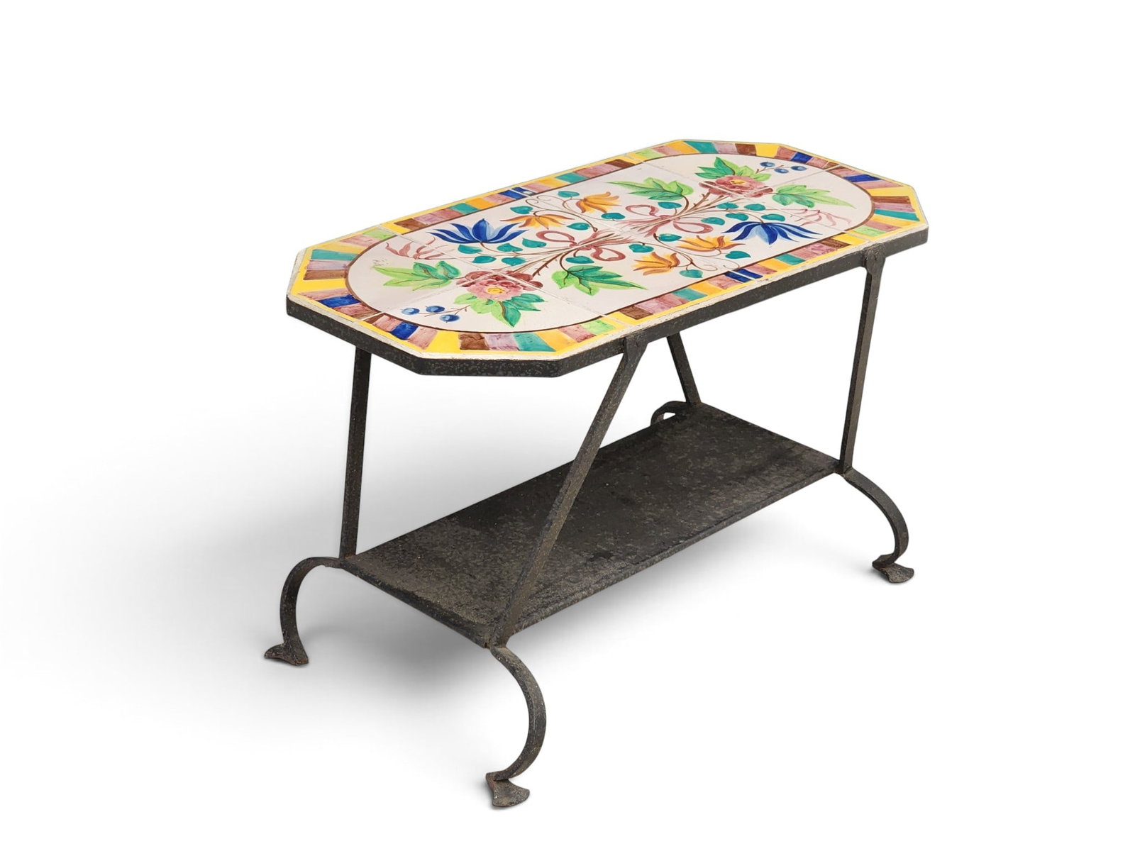 CALIFORNIA TILE-TOP TABLE - 3