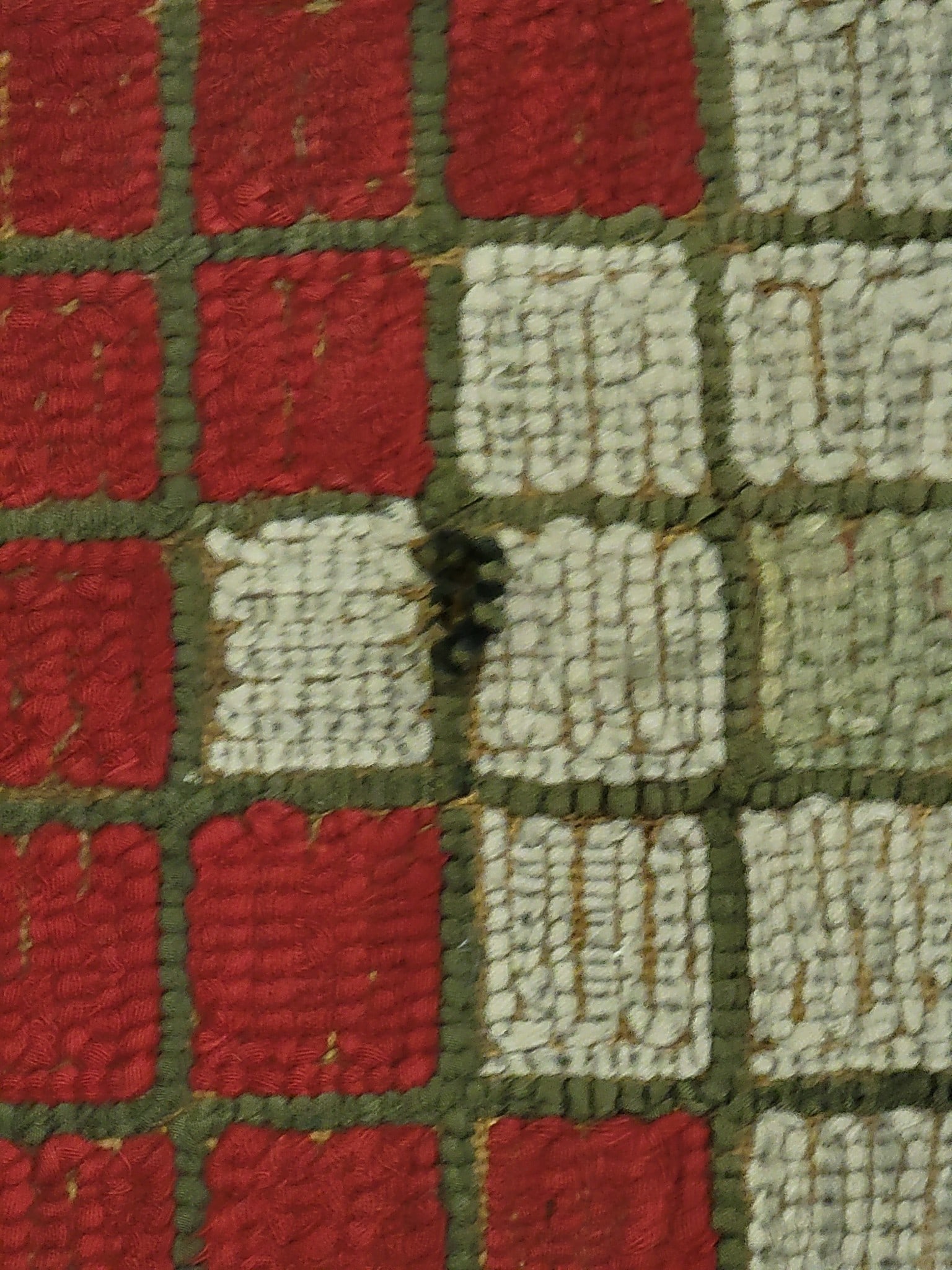 AMERICAN HOOKED RUG - 3