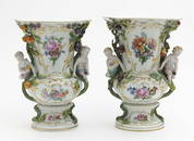 A pair of magnificent vases with cupids - Meissen, 19th