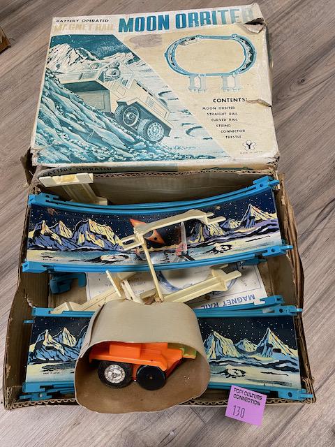 BATTERY OP 1960'S SPACE TOY MOON ORBITER WITH BOX (1 of 1)