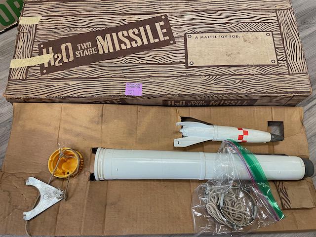 MATTEL H20 MISSILE SET WITH BOX: Comes as seen in pictures