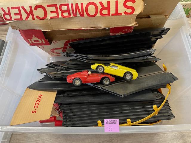 STROMBECKER SLOT CAR SET WITH 2X RACING CARS (1 of 1)