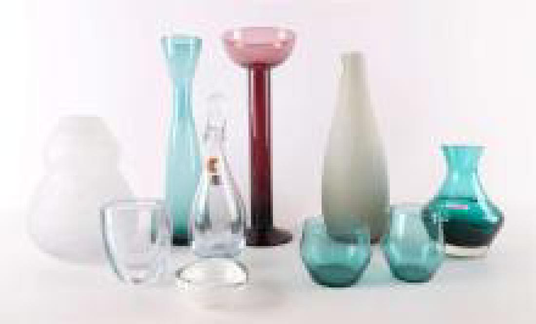 Een lot divers glas, w.o. Striomberghyttan en: Een lot divers glas, w.o. Striomberghyttan en Holmegaard, tot. 10x.