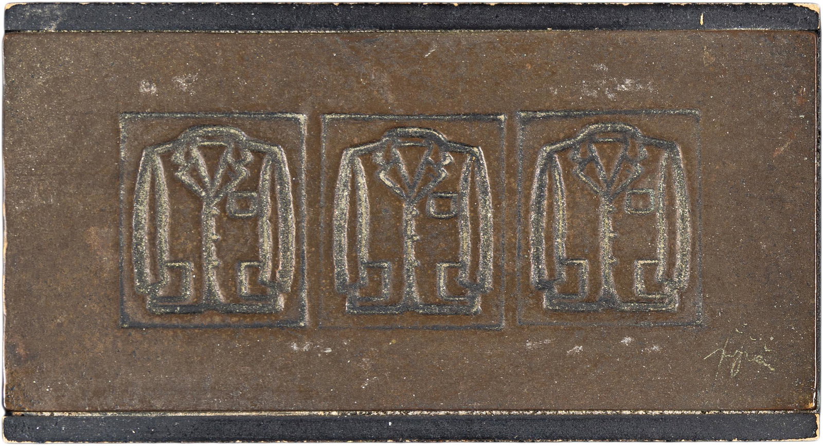 TINO STEFANONI, Giacche: English Description TINO STEFANONI(1937 - 2017)Giacche'80sBronze multiple sculpture, ed. I/XV, Edizioni Arser10 x 28,5 x 3,7 cmSignature engraved lower right, numeration engraved lower leftPROVENANCE: