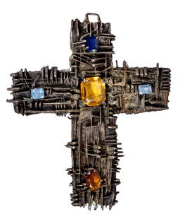 ARNALDO POMODORO, Croce pendentif: ARNALDO POMODORO (1926) Croce pendentif 1961 Silver and semi precious stones 12,5 x 10,5 cm Signature and date engraved on the reverse Work published on the artist's online Catalogo Raisonné, with
