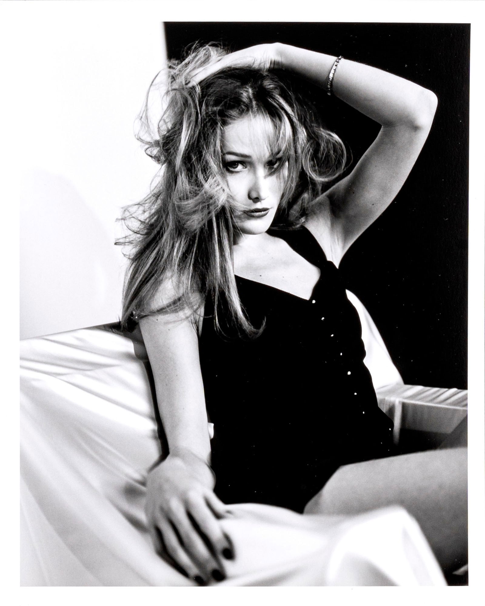 KURT MARKUS, Carla Bruni: KURT MARKUS (1947 - 2022) Carla Bruni 1990 circa Black and white photo 25 x 20,4 cm Artist's stamp on the reverse PROVENANCE: Private collection, Milan