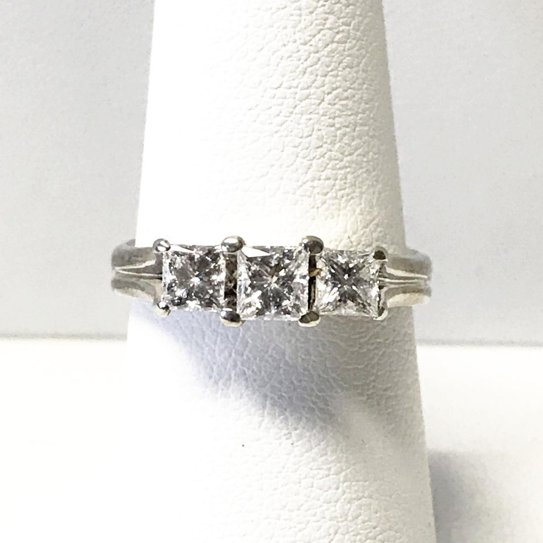 14kt Diamond Ring - 3 Center Stones 5.5 grams The (1 of 8)