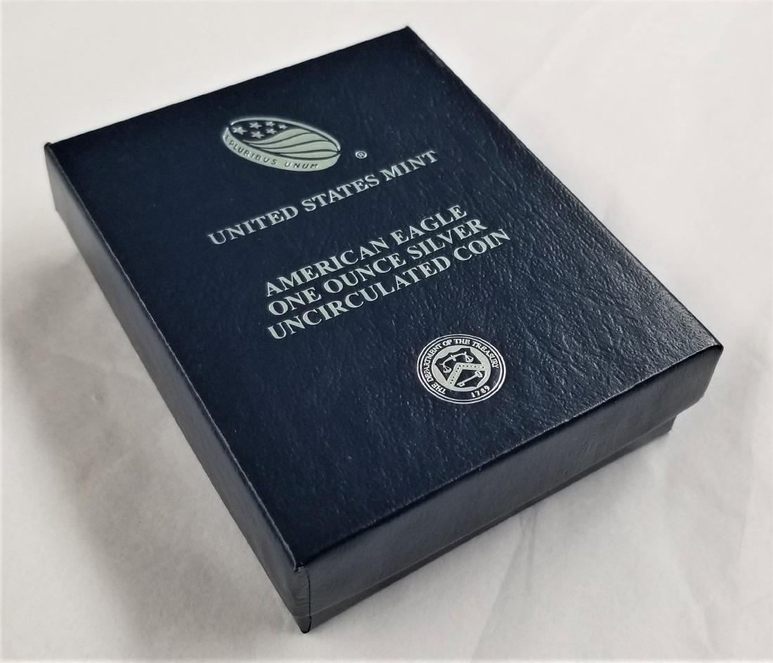 2018 United States Mint American Eagle One Ounce Silver (1 of 8)