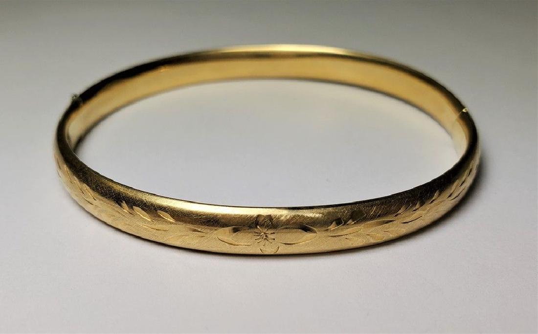 14K GOLD FLORAL ENGRAVED BANGLE BRACELET (1 of 5)