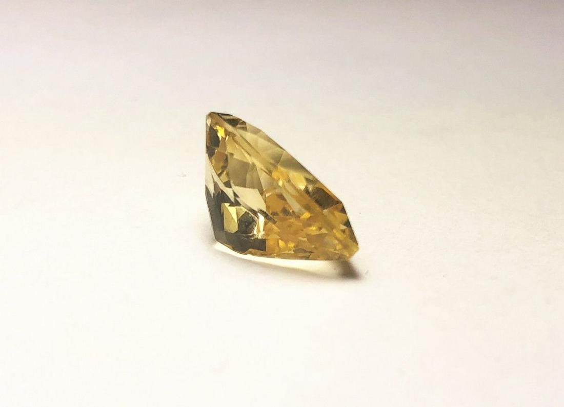 HUGE PEAR SHAPE CITRINE 7.17 CARATS (1 of 9)