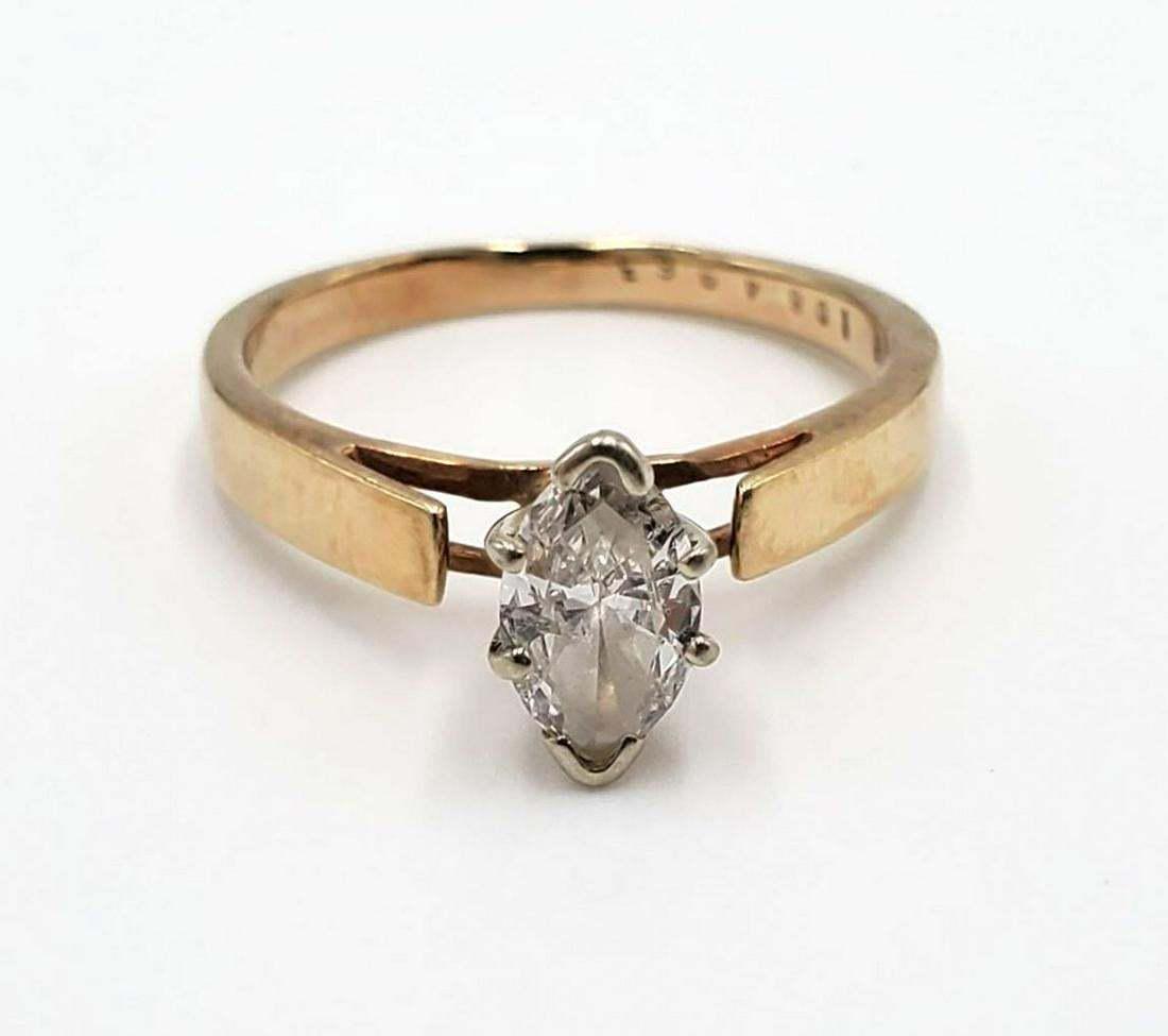 BEAUTIFUL 1 CT. WHITE MARQUISE CUT DIAMOND RING (1 of 7)
