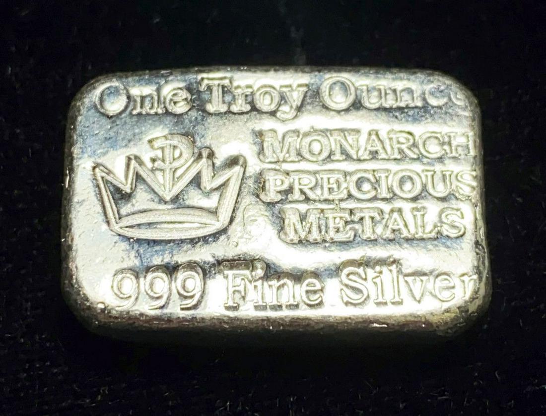 VINTAGE 1 OUNCE SILVER BAR (1 of 3)