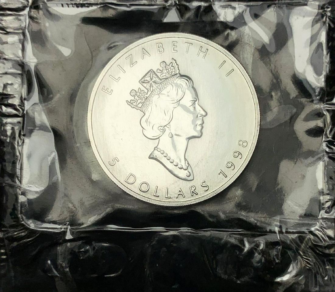 1998 1 OZ CANADIAN SILVER MAPLE LEAF (1 of 2)