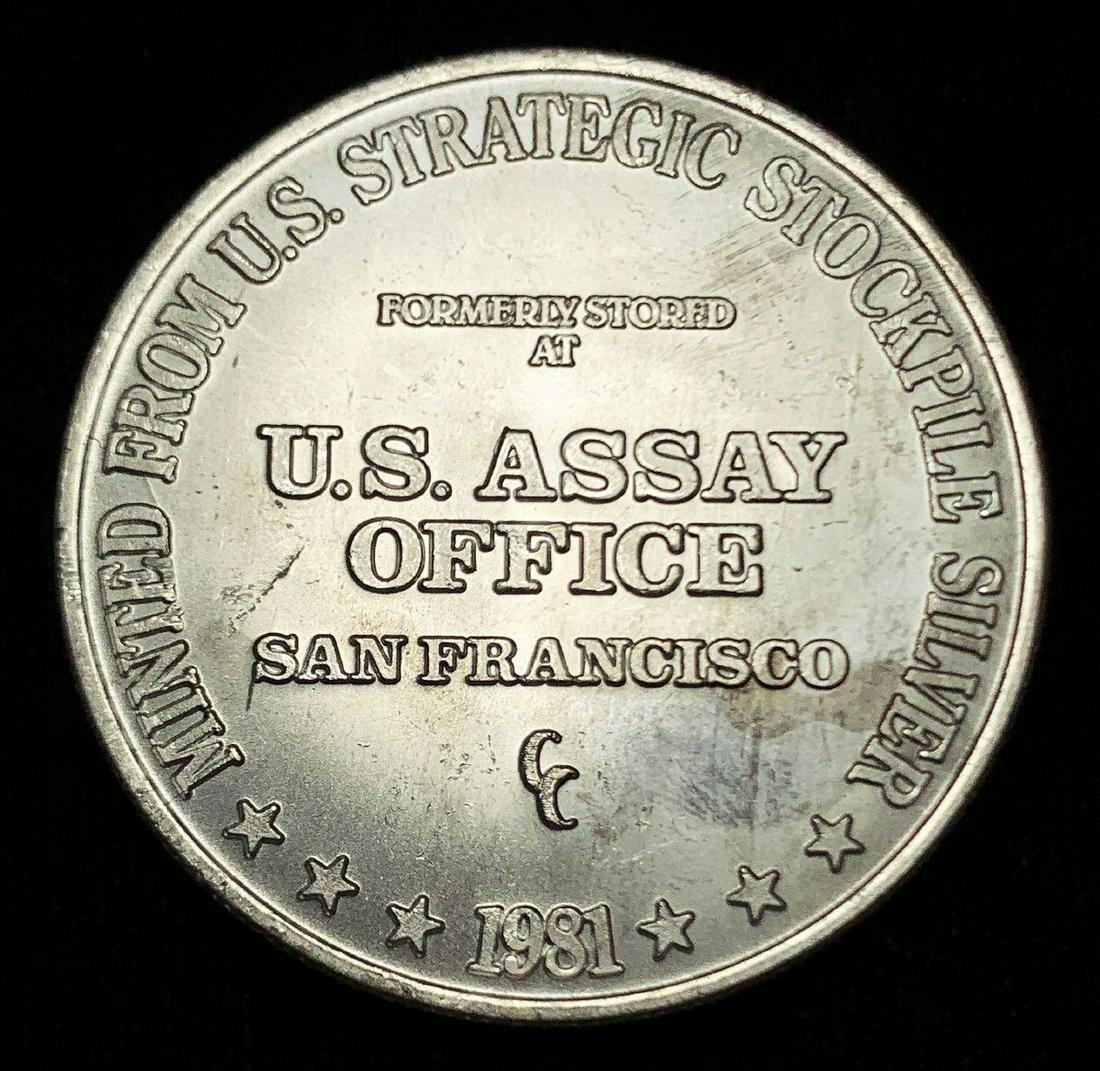 VINTAGE 1981 U.S ASSAY SAN FRANCISCO SILVER ROUND (1 of 2)